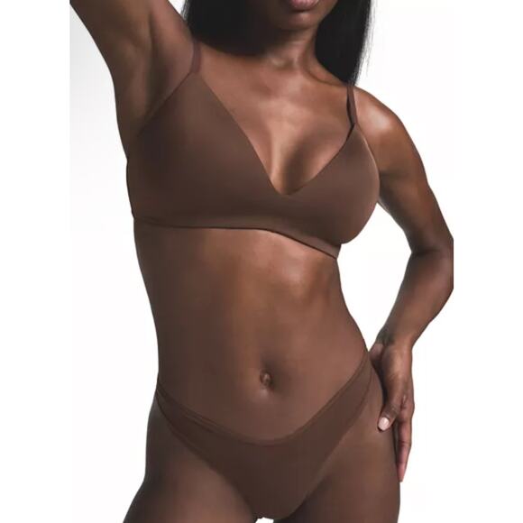 SKIMS Wireless Form T-Shirt Demi Bra in Cocoa Size 32DDD - Picture 1 of 9